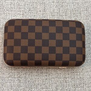 Daisy Rose Brown Checkered Clutch